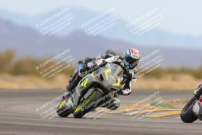 media/Jan-15-2023-SoCal Trackdays (Sun) [[c1237a034a]]/Turn 15 (1pm)/